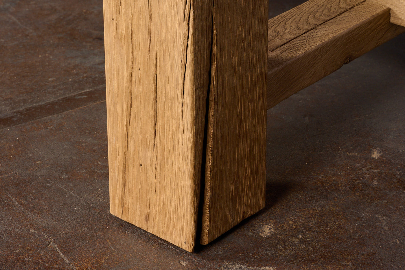 Table monastère Hugo en vieux chêne rustique 250 & 300 à 500 cm avec piètement en bois