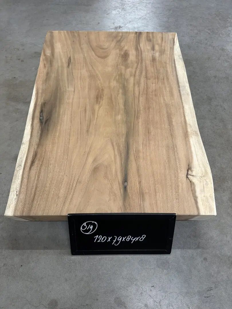 Mammut Mungur Tischplatte Suar 120 lang und 8 cm massiv geölt