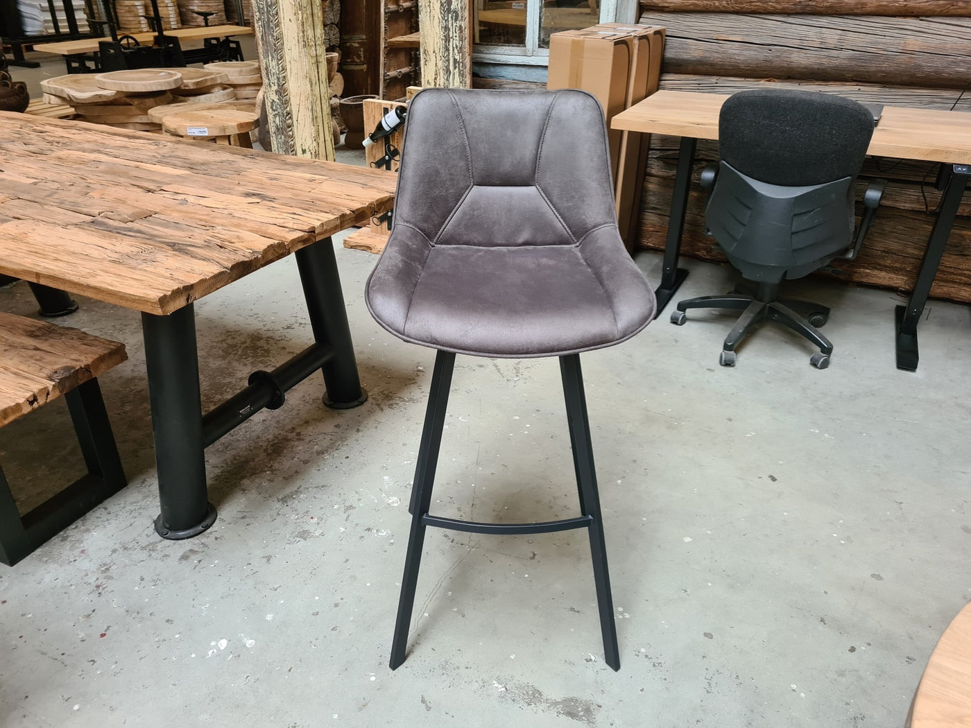 Tabouret de bar avec poignée microfibre Köln en 3 couleurs Anthracite Cognac-Marron Vert