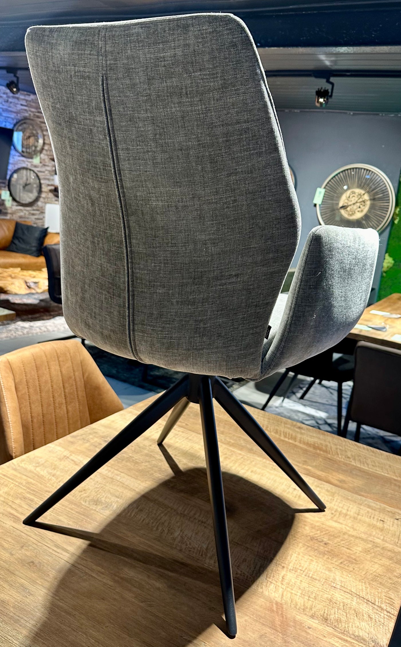 Drehbarer Esszimmer Stuhl Pueblo Mikrostoff in 3 Farben Schwarz-Anthrazit Silbergrau Beige