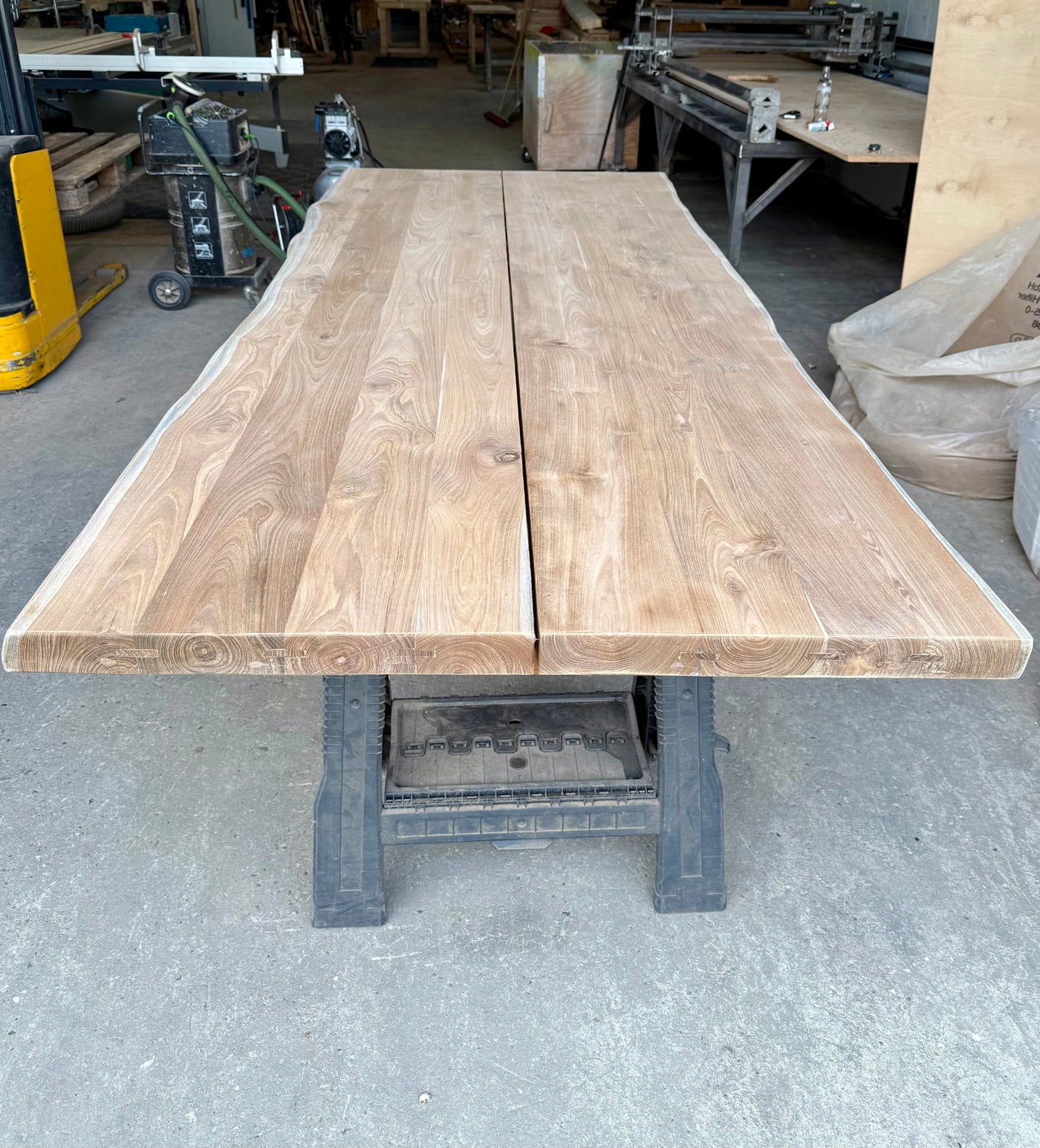 Outdoor Design 250 cm Table de jardin en teck avec plateau et joint de dilatation