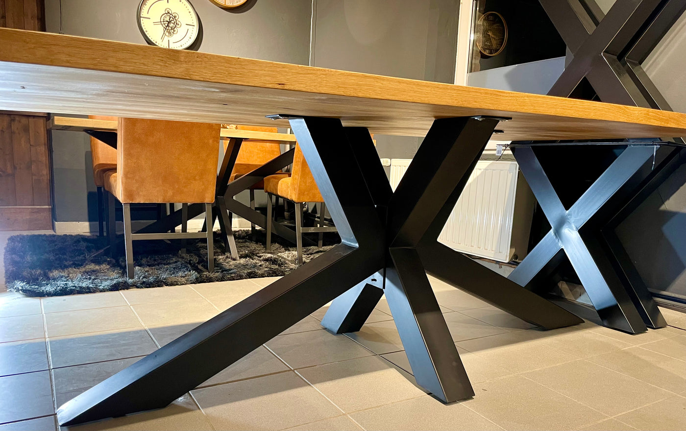 Spider Metall Gestell Jörg Knock Down schwarz lackiert für Tischplatten bis 300 cm