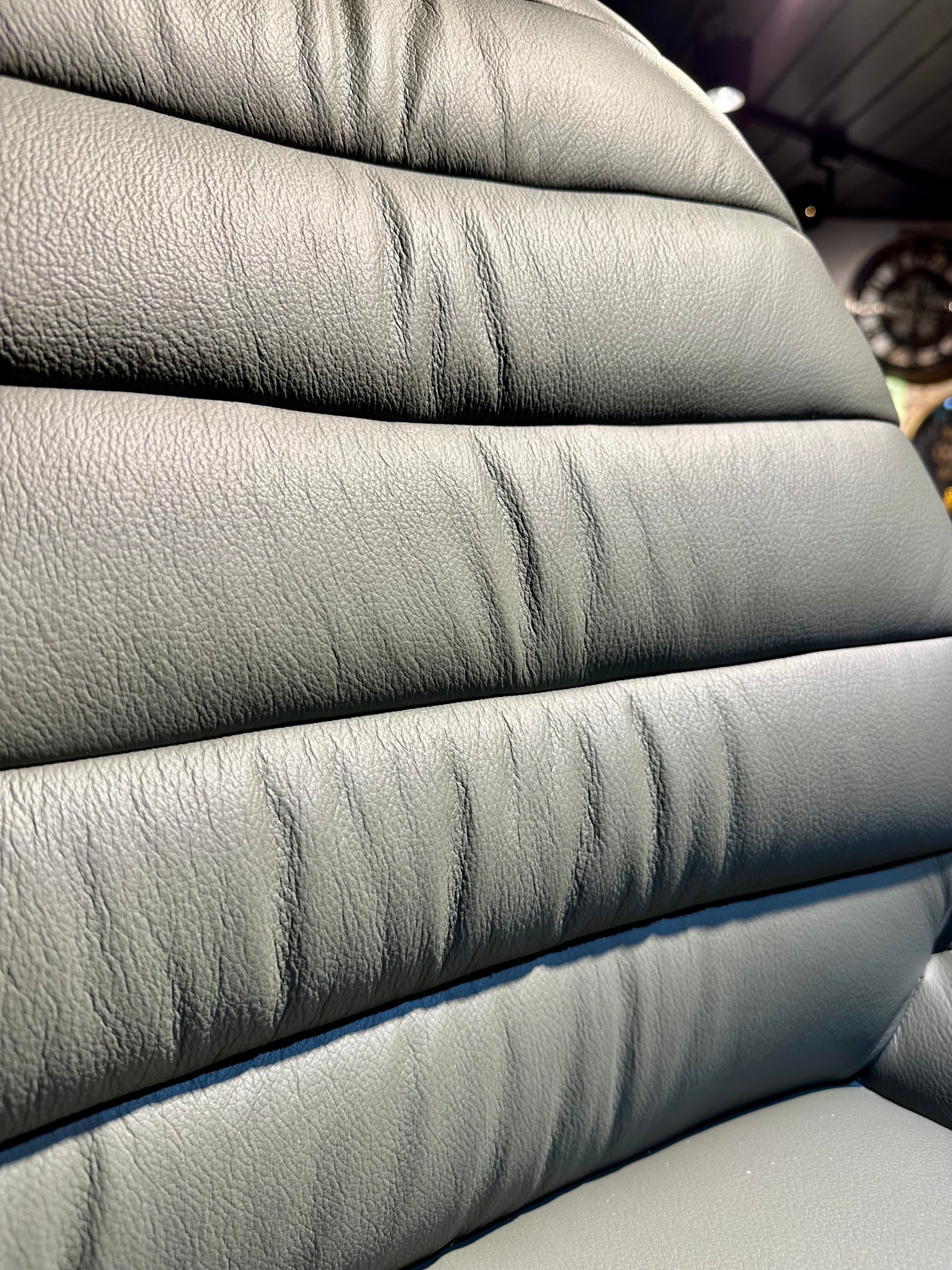 Design Armlehnen Stuhl Carter Echt Leder in 34 Farben und 3 Gestellvarianten Drehbarer Lederstuhl