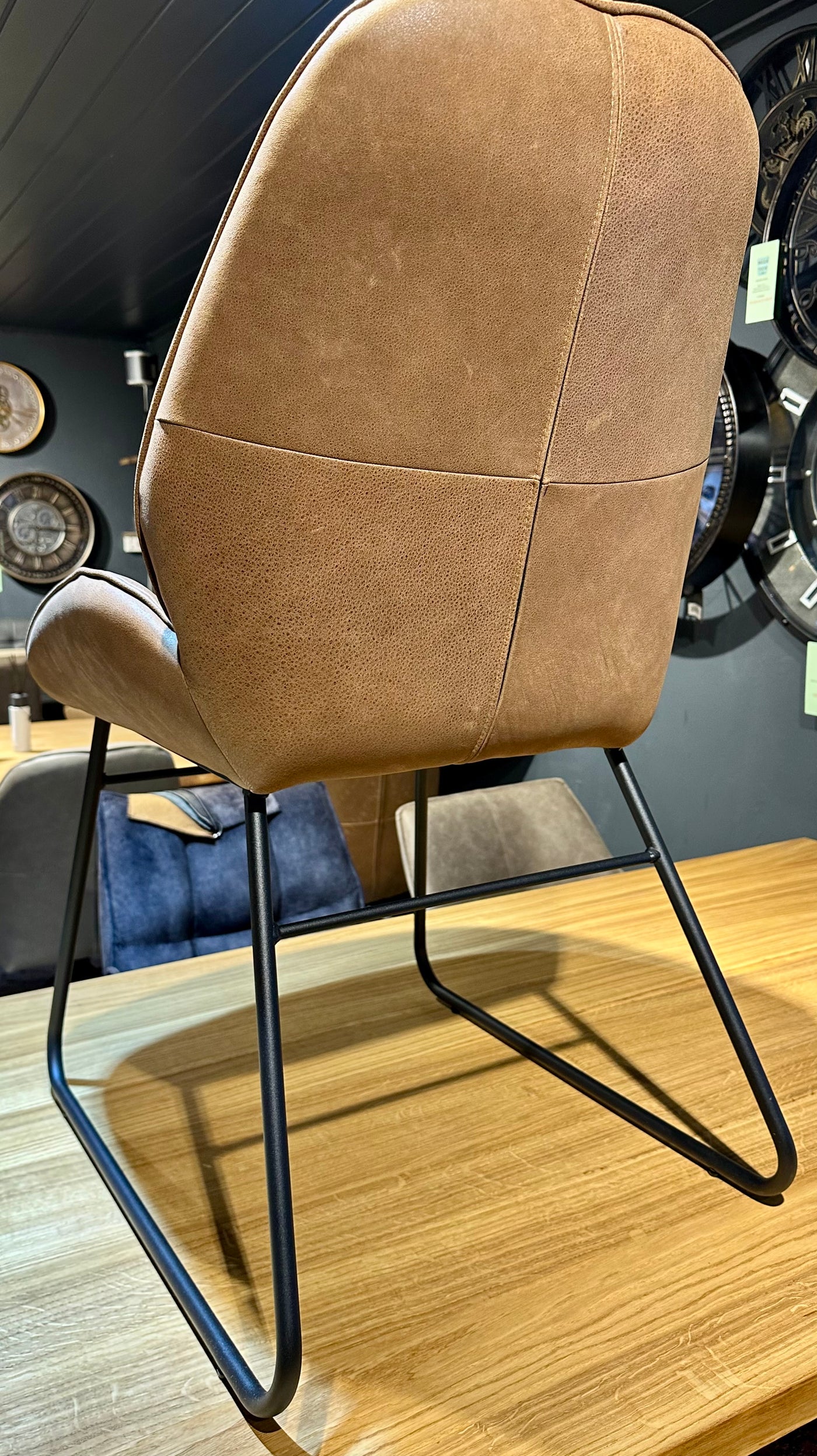 Design Armlehnen Stuhl Cart Echt Leder in 34 Farben und 3 Gestellvarianten Drehbarer Lederstuhl