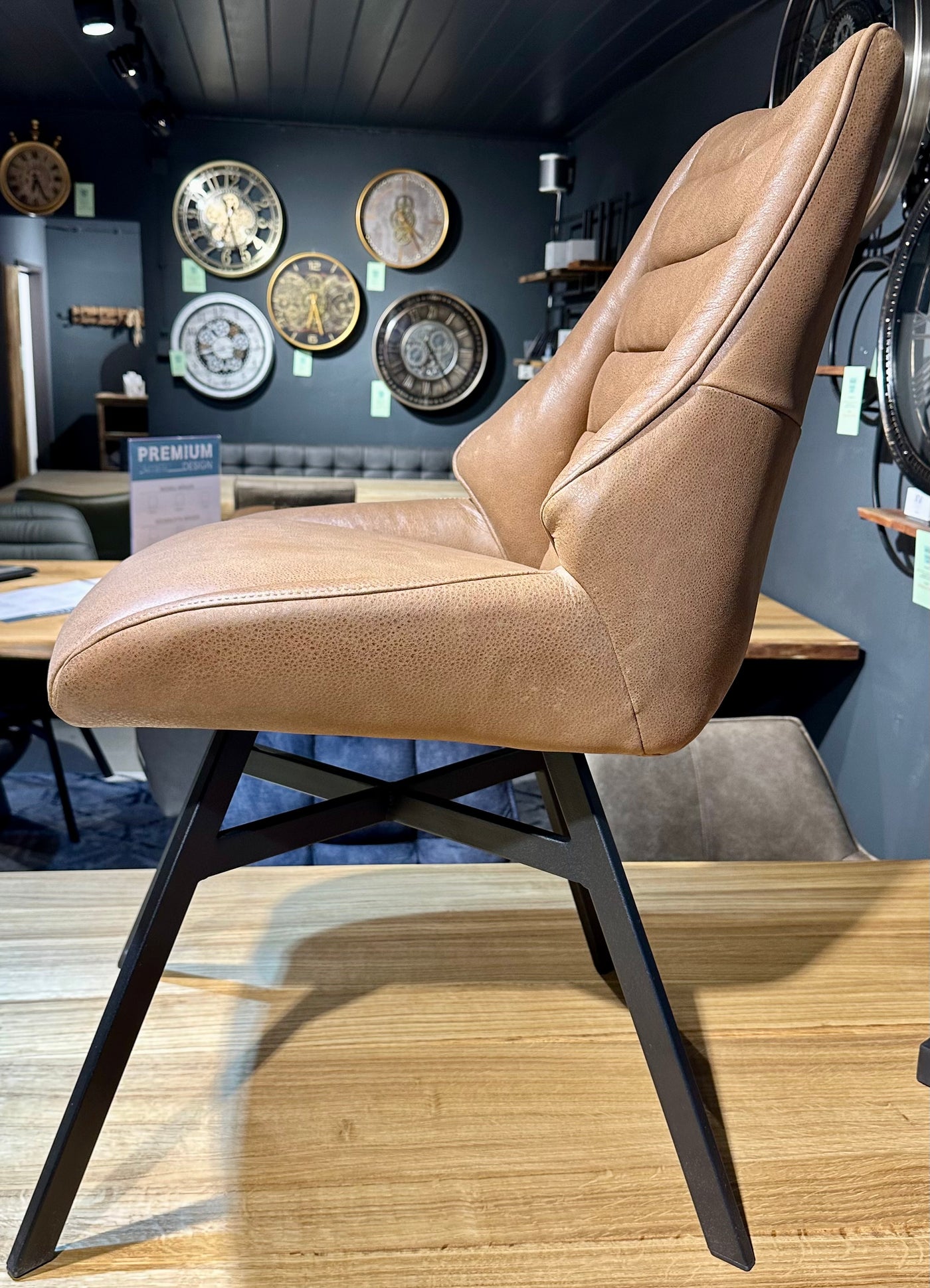 Design Armlehnen Stuhl Mason Echt Leder in 34 Farben und 3 Gestellvarianten Drehbarer Lederstuhl