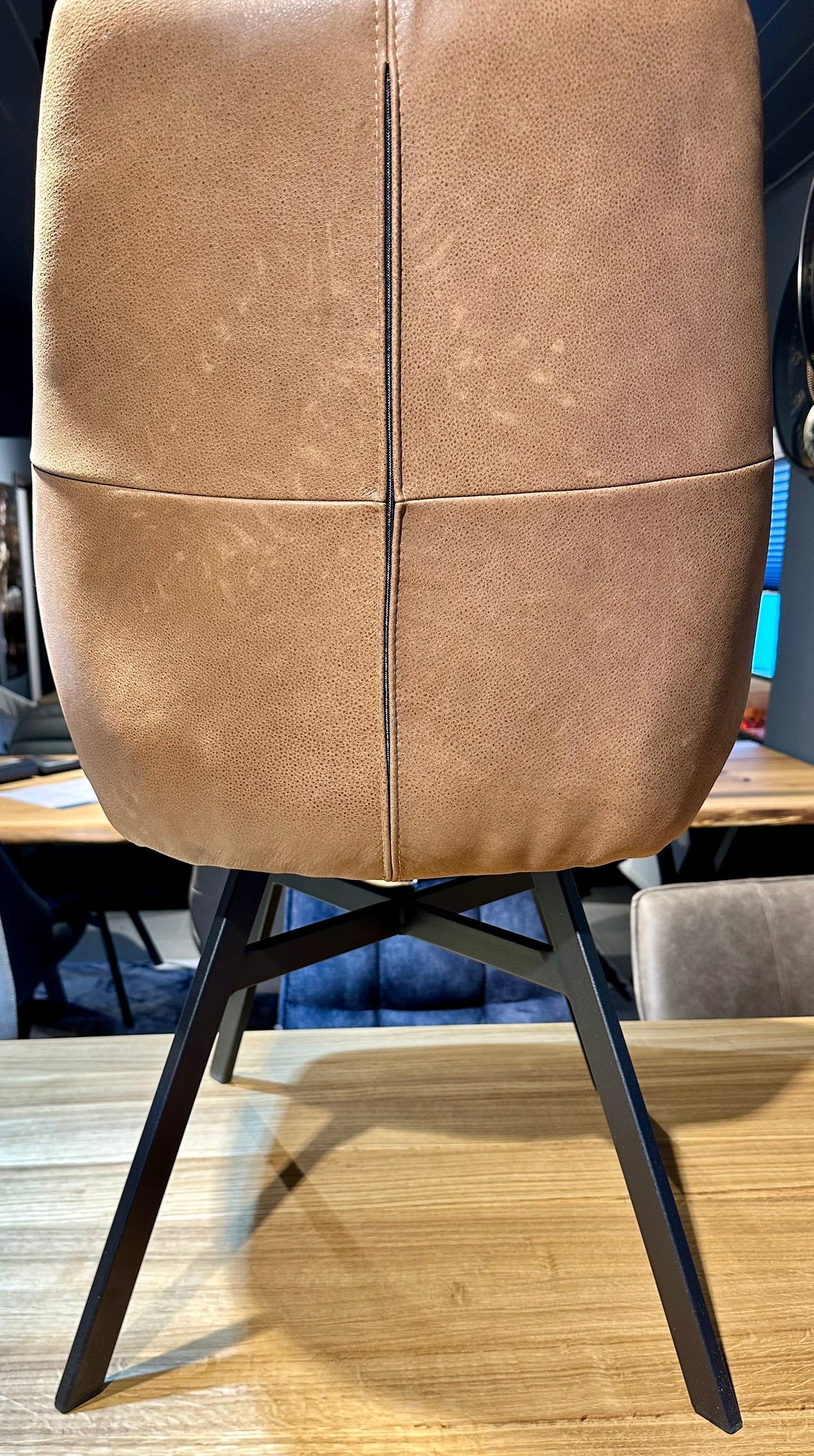 Design Armlehnen Stuhl Mason Echt Leder in 34 Farben und 3 Gestellvarianten Drehbarer Lederstuhl