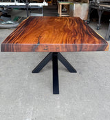 Epoxy Mammut Baumstamm Esstisch Suar 220 und 8 cm massiv mit Spider Gestell