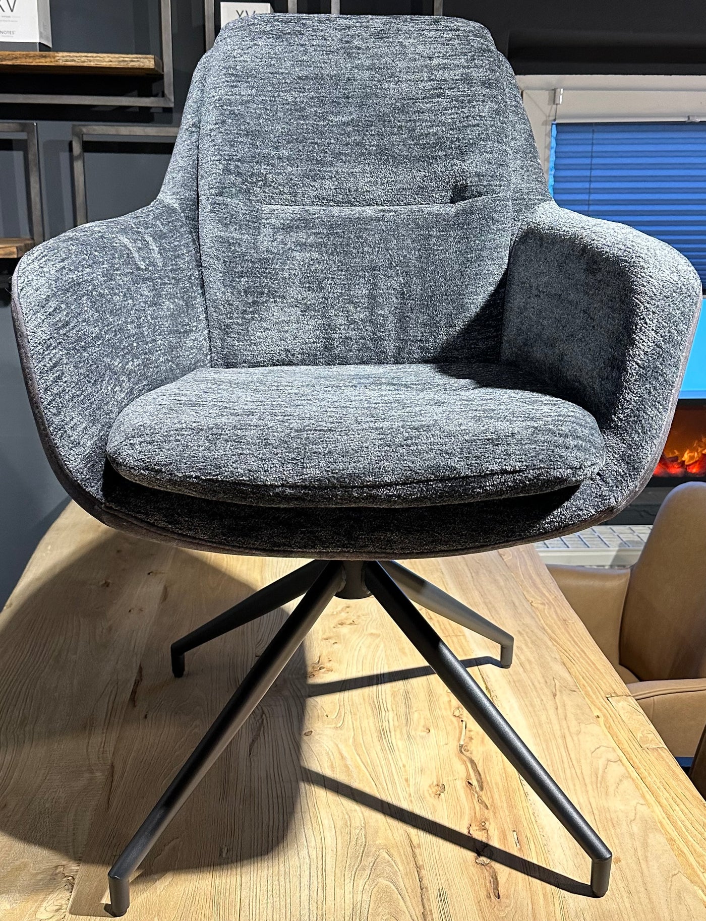 Chaise de salle à manger pivotante à 360 degrés avec accoudoirs Dave tissu Dallas Bi-Color en 5 coloris