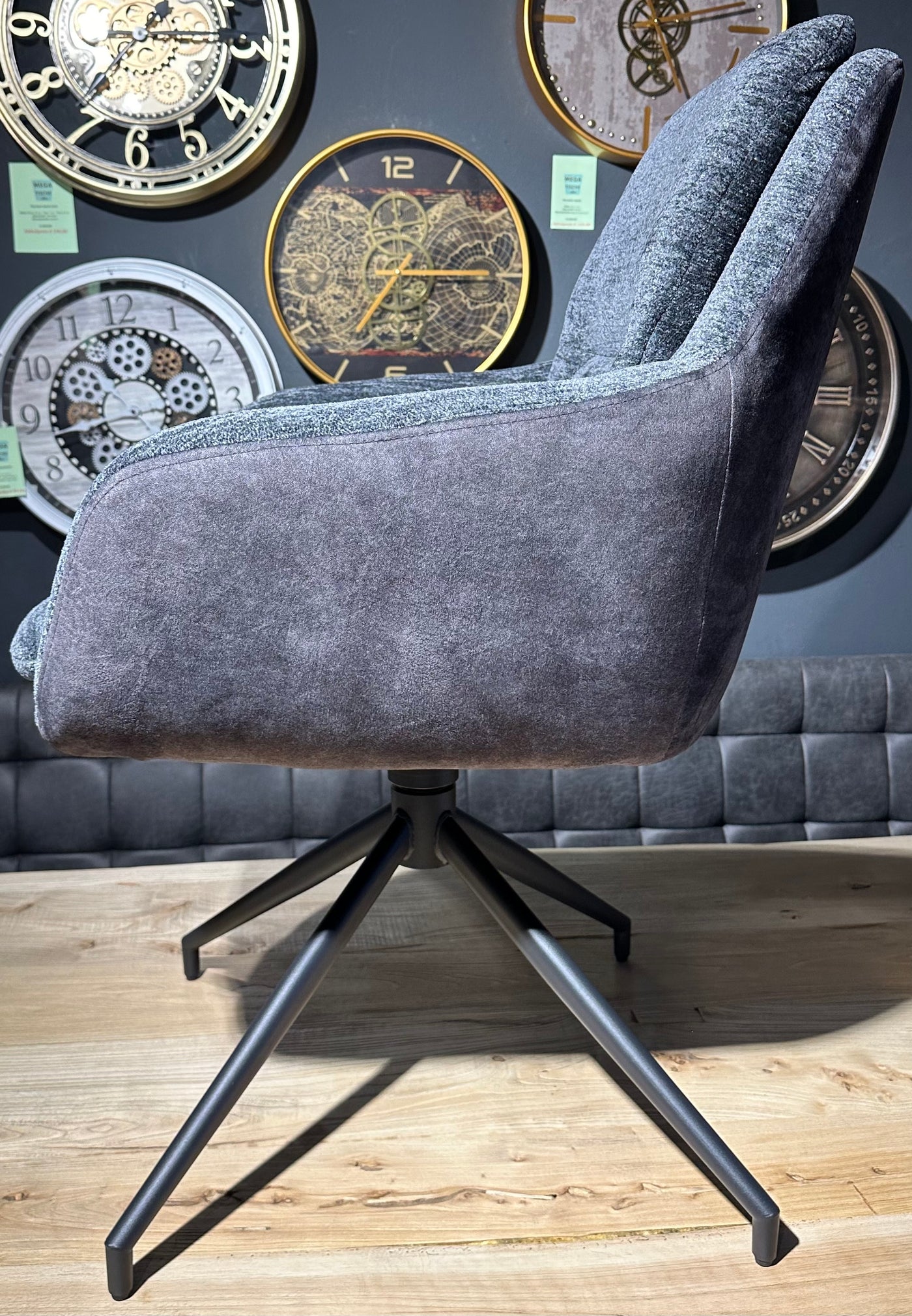 Chaise de salle à manger pivotante à 360 degrés avec accoudoirs Dave tissu Dallas Bi-Color en 5 coloris