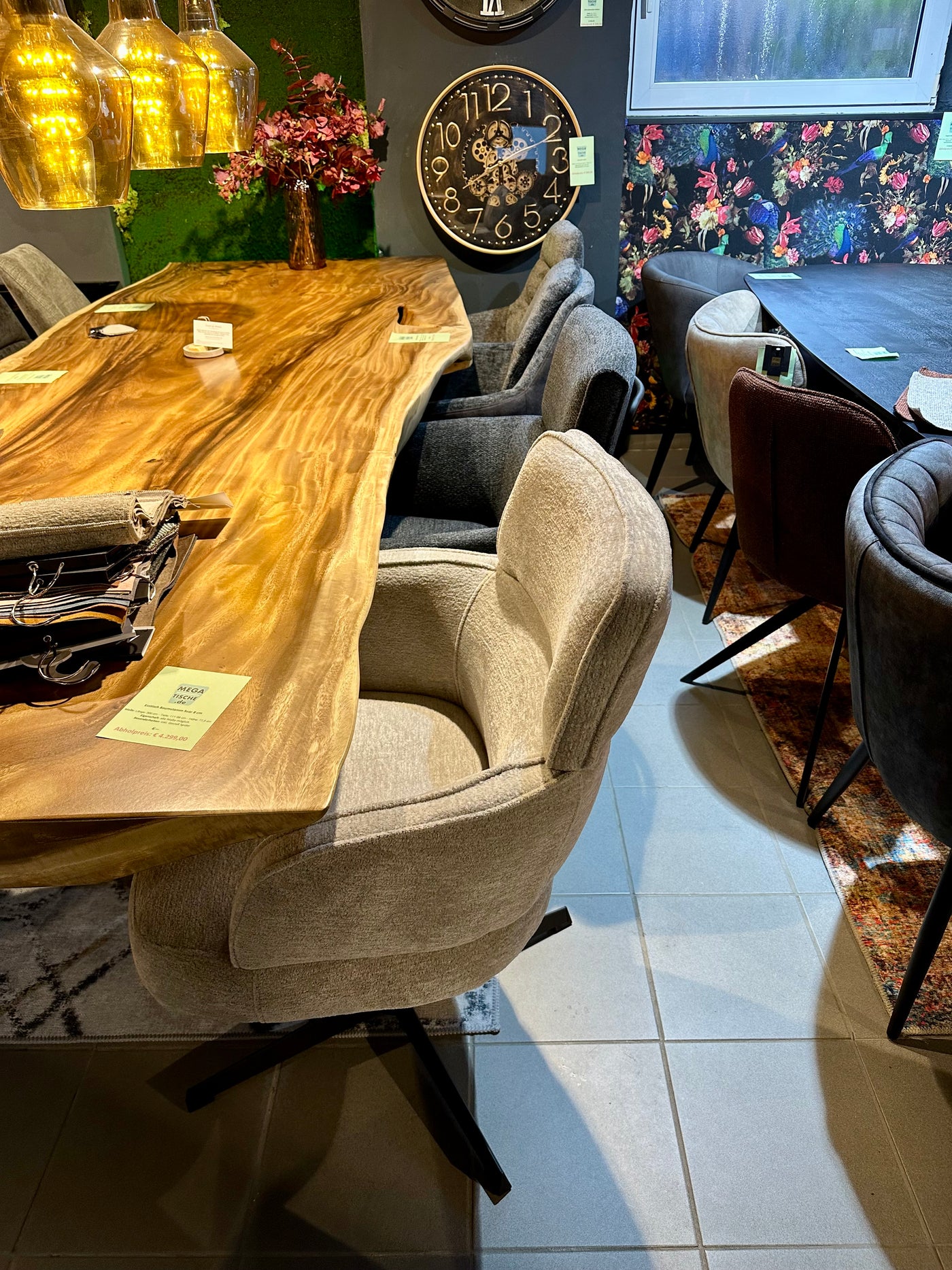 Drehbarer 360 Grad Esszimmer Stuhl Max Armlehnenstuhl Stoff Retro Bliss in 4 Farben
