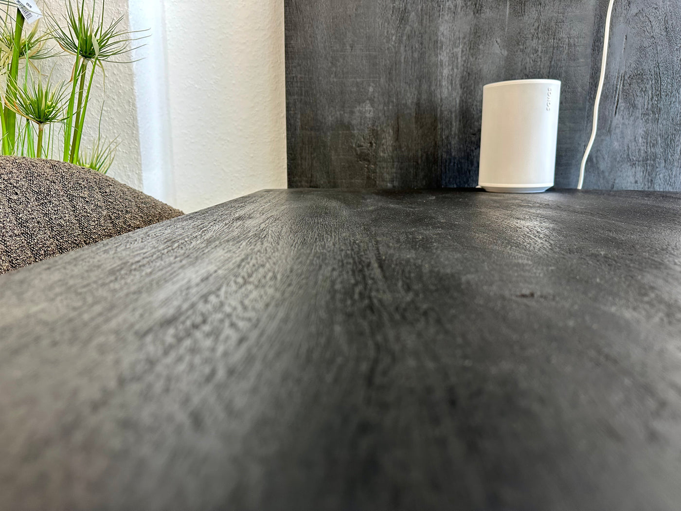 Esstisch York Mangoholz schwarz Schweizer Kante mit Spider Gestell 4 Größen