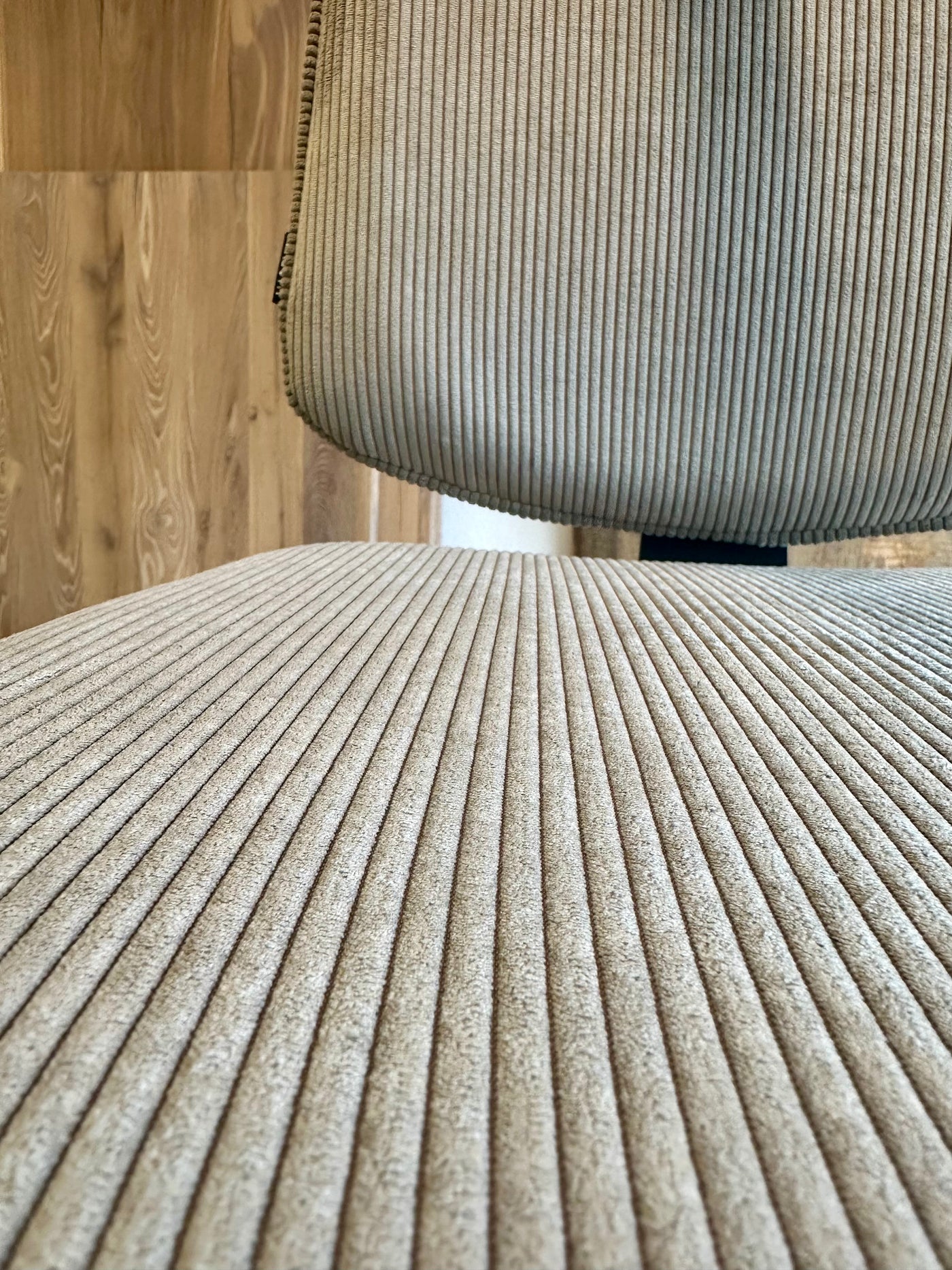Stuhl Kret Cord Stoff in 3 Farben grün hellgrau anthrazit-grau