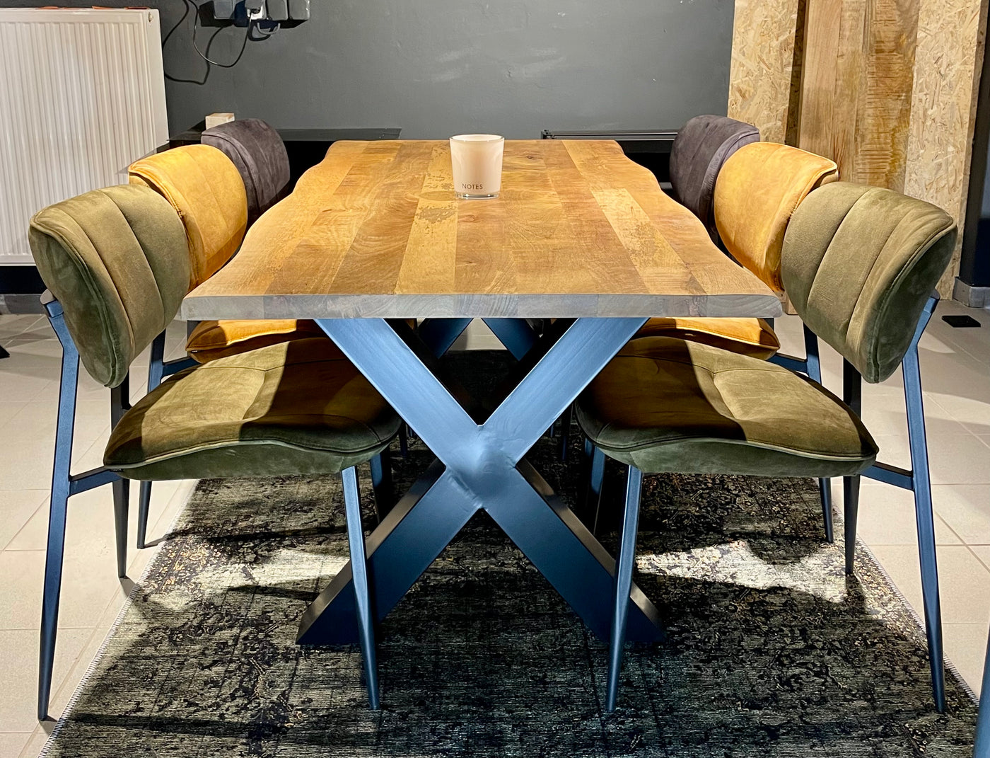 Plateau de table en bois de manguier Puri avec bordure naturelle 4cm en 180 200 220 240 cm