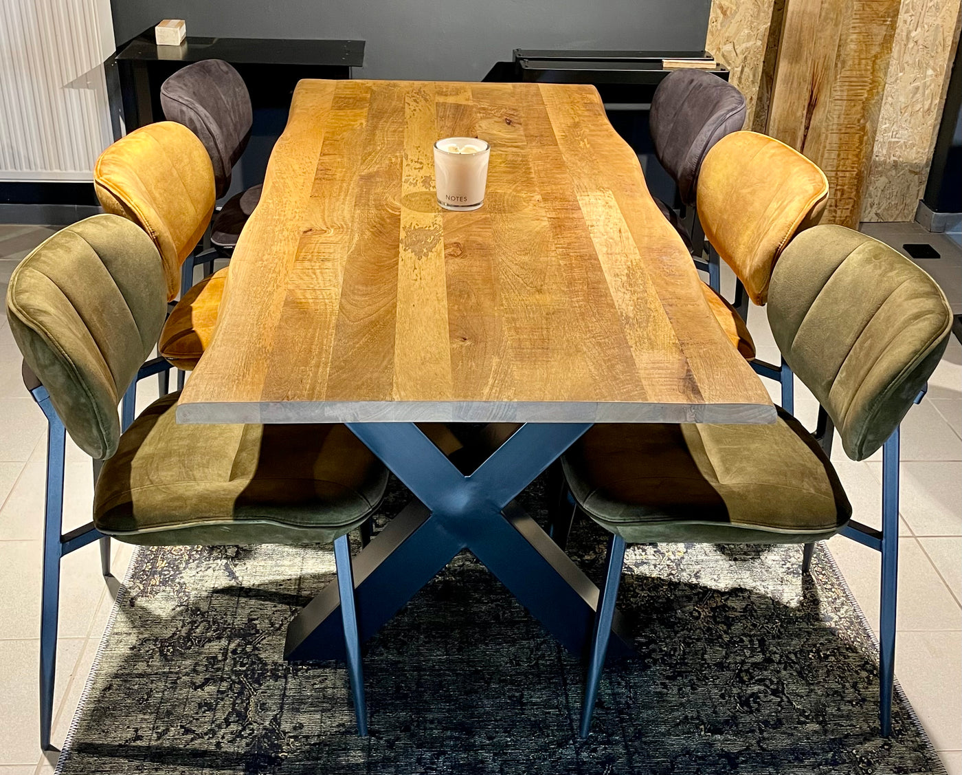 Plateau de table en bois de manguier Puri avec bordure naturelle 4cm en 180 200 220 240 cm