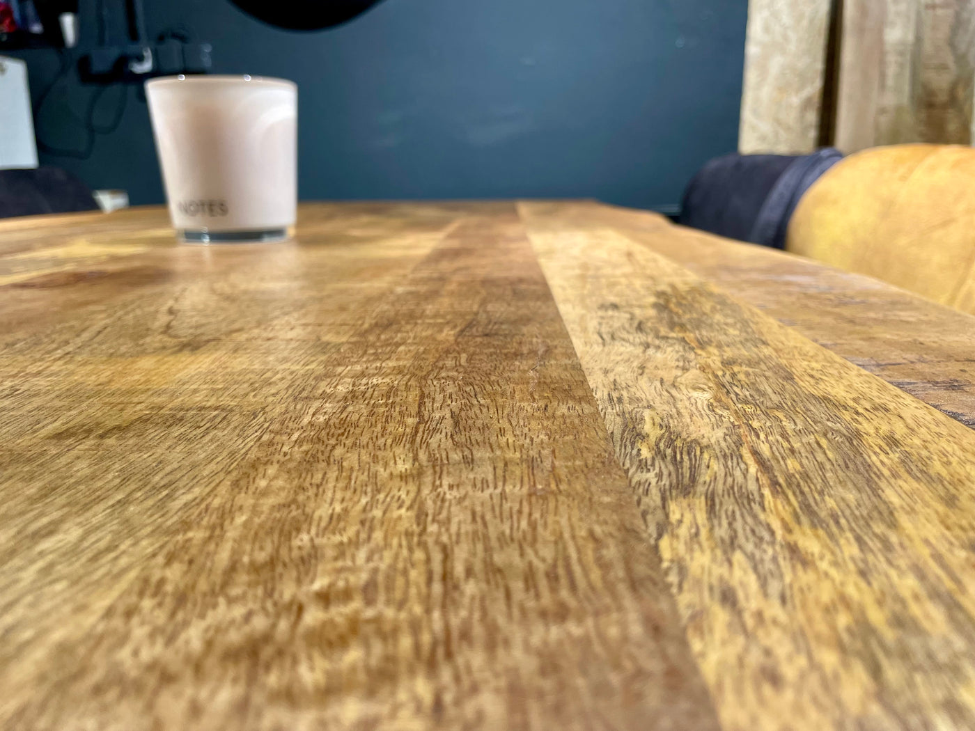 Plateau de table en bois de manguier Puri avec bordure naturelle 4cm en 180 200 220 240 cm