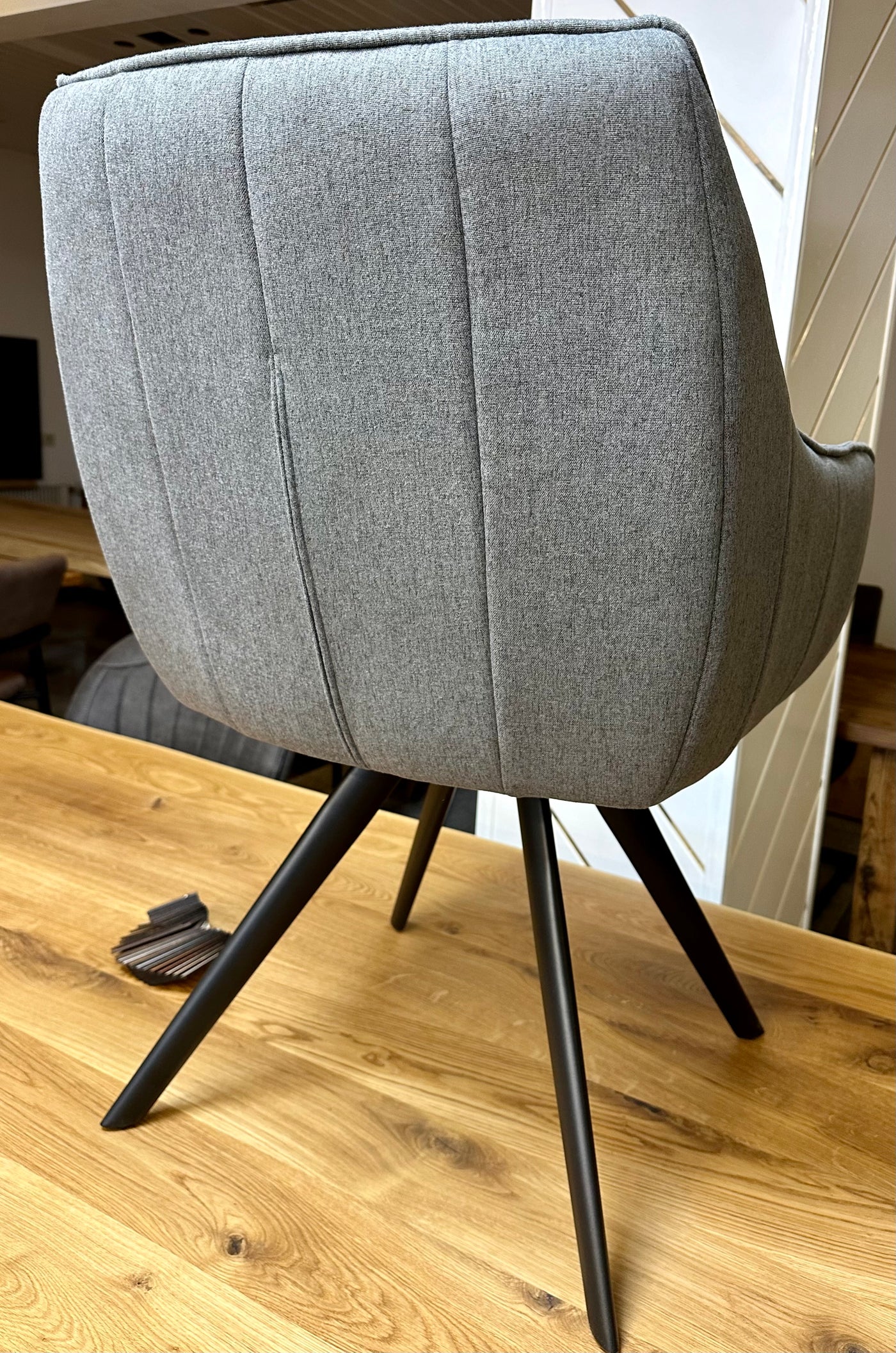 180 Grad Armlehnen Stuhl Lucas Stoff in 2 Farben Grau Creme