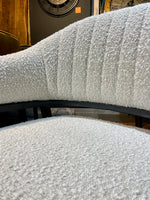 Lade das Bild in den Galerie-Viewer, Armlehnen Stuhl Roman Teddy Stoff in 3 Farben weiß hellgrau anthrazit-grau mit Metallgestell
