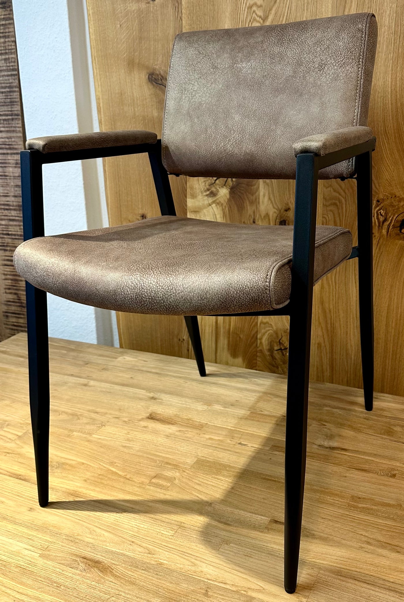 Stuhl Body in 4 Farben Cognac braun Grün Anthrazit Taupe
