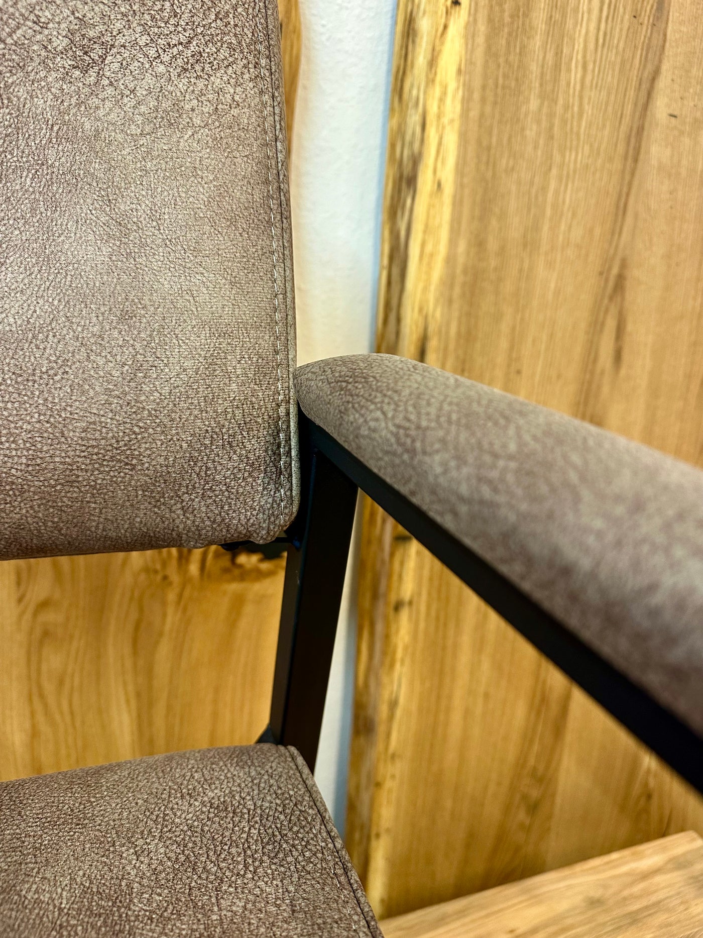 Stuhl Body in 4 Farben Cognac braun Grün Anthrazit Taupe