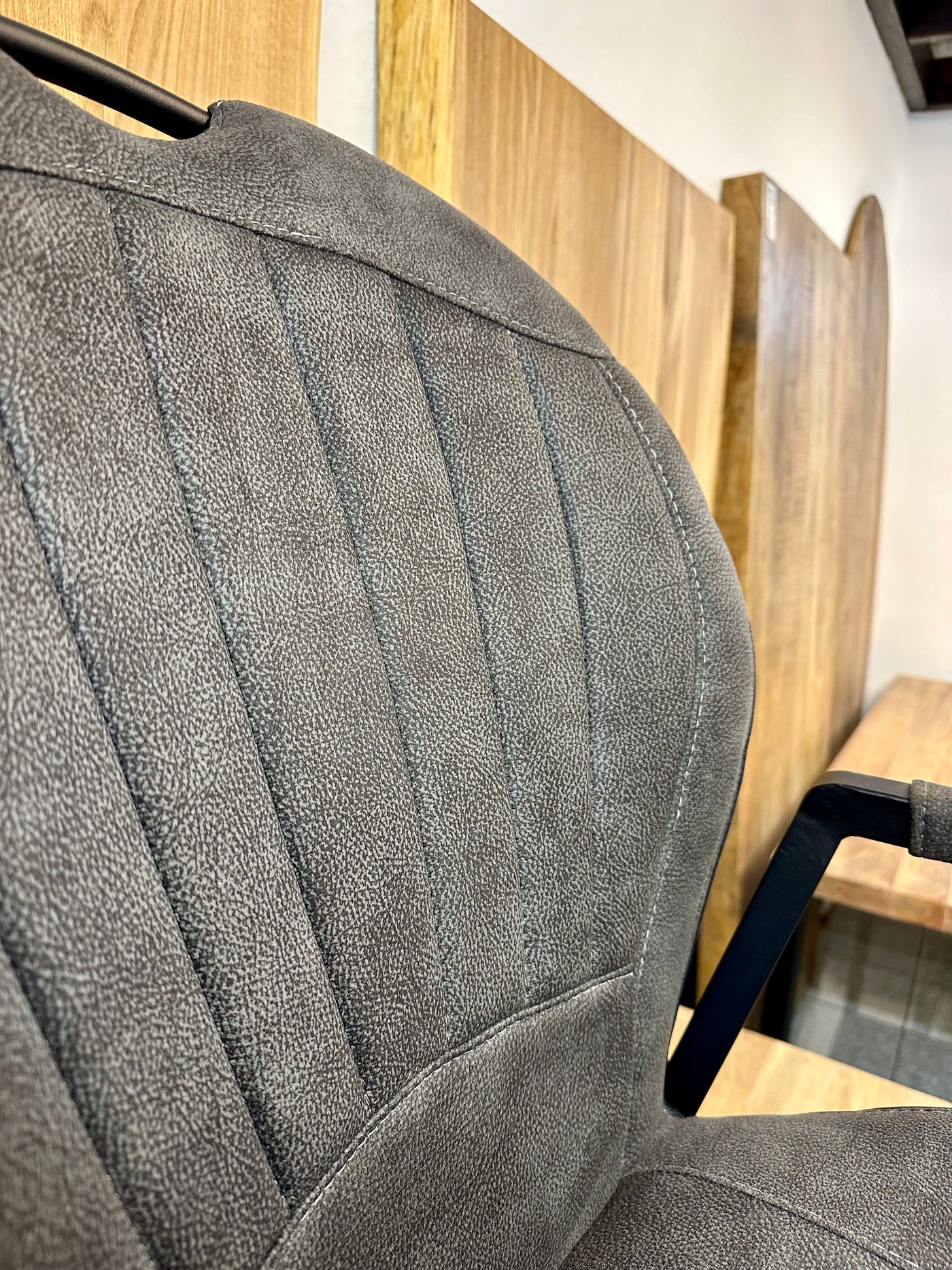 Armlehnenstuhl mit Rollen Fritz Mikrofaser in 3 Farben Cognac-braun Grün Anthrazit
