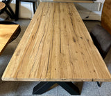 Esstisch Kempen Alteiche massiv 250 cm in 4 cm Dicke Holz mit X Metall Gestell schwarz Einzelstück