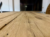 Esstisch Kempen Alteiche massiv 250 cm in 4 cm Dicke Holz mit X Metall Gestell schwarz Einzelstück