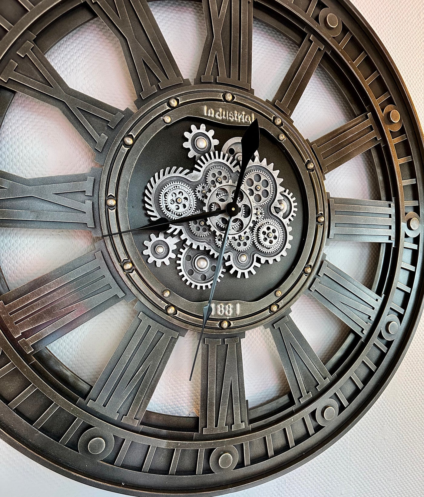 117 cm Washington XXL Wanduhr mit Zahnrädern Metall silber grau schwarz Industrial