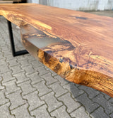Epoxidharz 400 cm Baumstamm Esstisch Wildeiche geschliffen mit U-Set Gestell