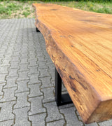 Epoxidharz 400 cm Baumstamm Esstisch Wildeiche geschliffen mit U-Set Gestell