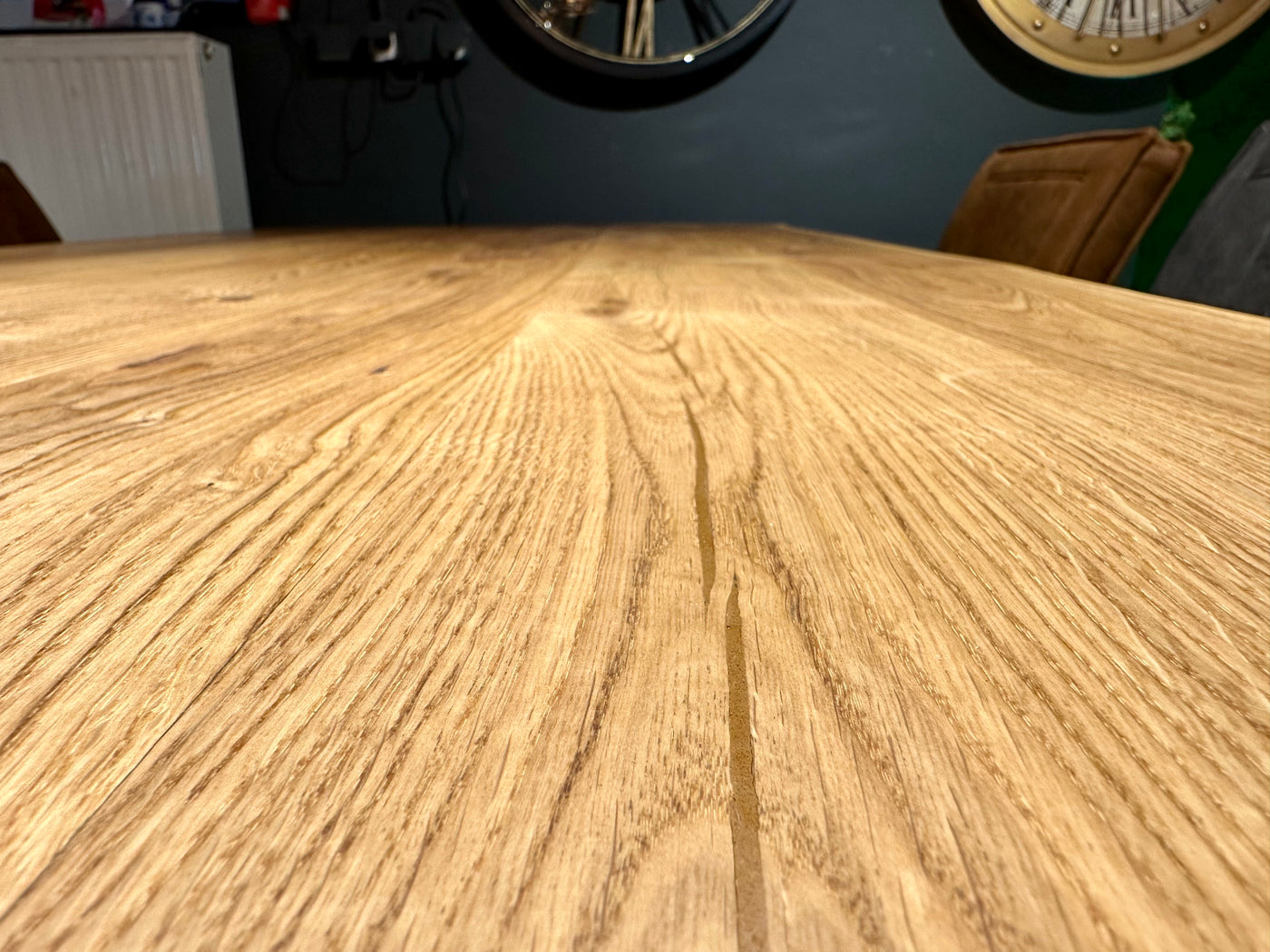Table de salle à manger Dresden Chêne massif 200 à 300 cm d'épaisseur 4 cm bois huilé avec piètement bois trapèze 6 tailles
