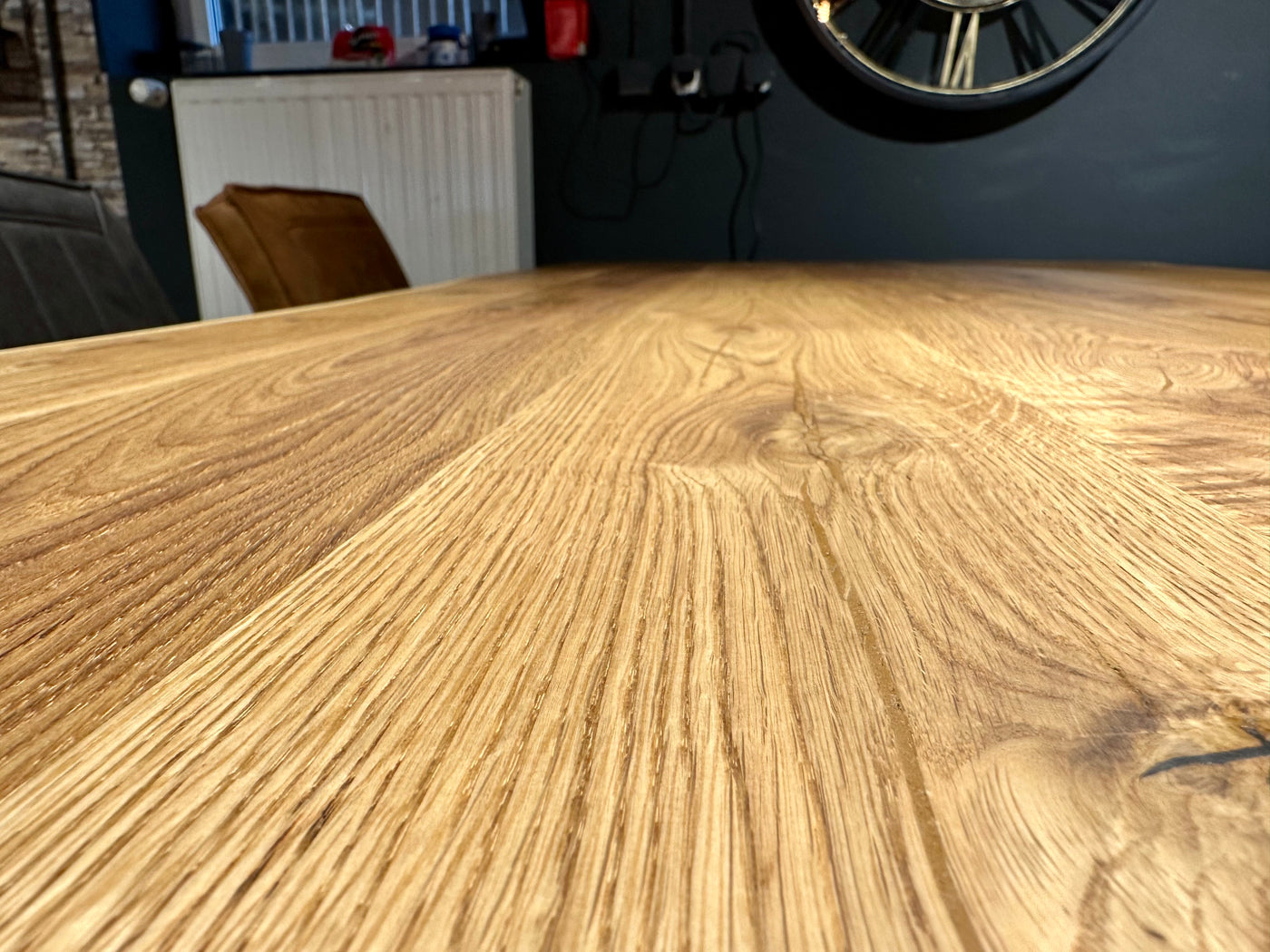 Table de salle à manger Dresden Chêne massif 200 à 300 cm d'épaisseur 4 cm bois huilé avec piètement bois trapèze 6 tailles