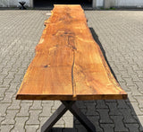Epoxidharz 400 cm Baumstamm Esstisch Wildeiche gebürstet mit X-Set Gestell