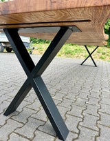 Epoxidharz 400 cm Baumstamm Esstisch Wildeiche gebürstet mit X-Set Gestell