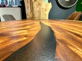Epoxy Mammut Baumstamm Esstisch Suar 200 und 7 cm massiv mit Spider Gestell
