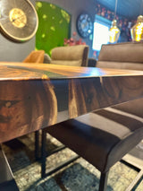 Epoxy Mammut Baumstamm Esstisch Suar 200 und 7 cm massiv mit Spider Gestell