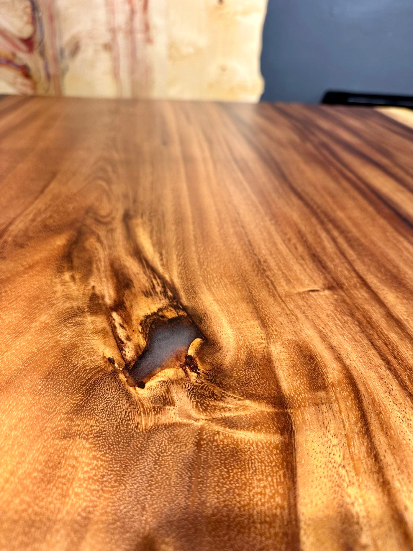 Epoxy Mammut Baumstamm Esstisch Suar 200 und 7 cm massiv mit Spider Gestell