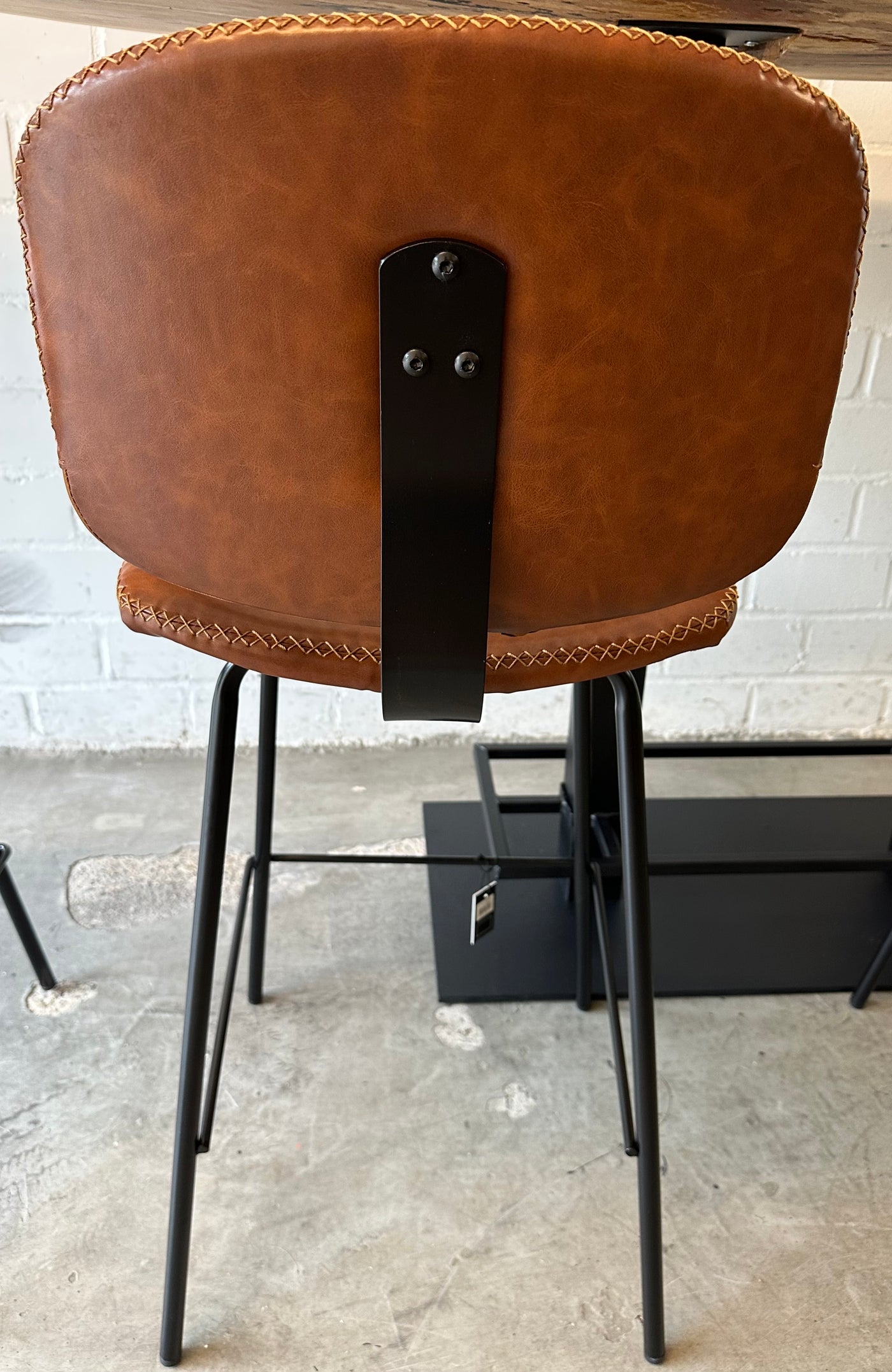 Tabouret de bar Bradley en similicuir, 2 coloris, qualité professionnelle