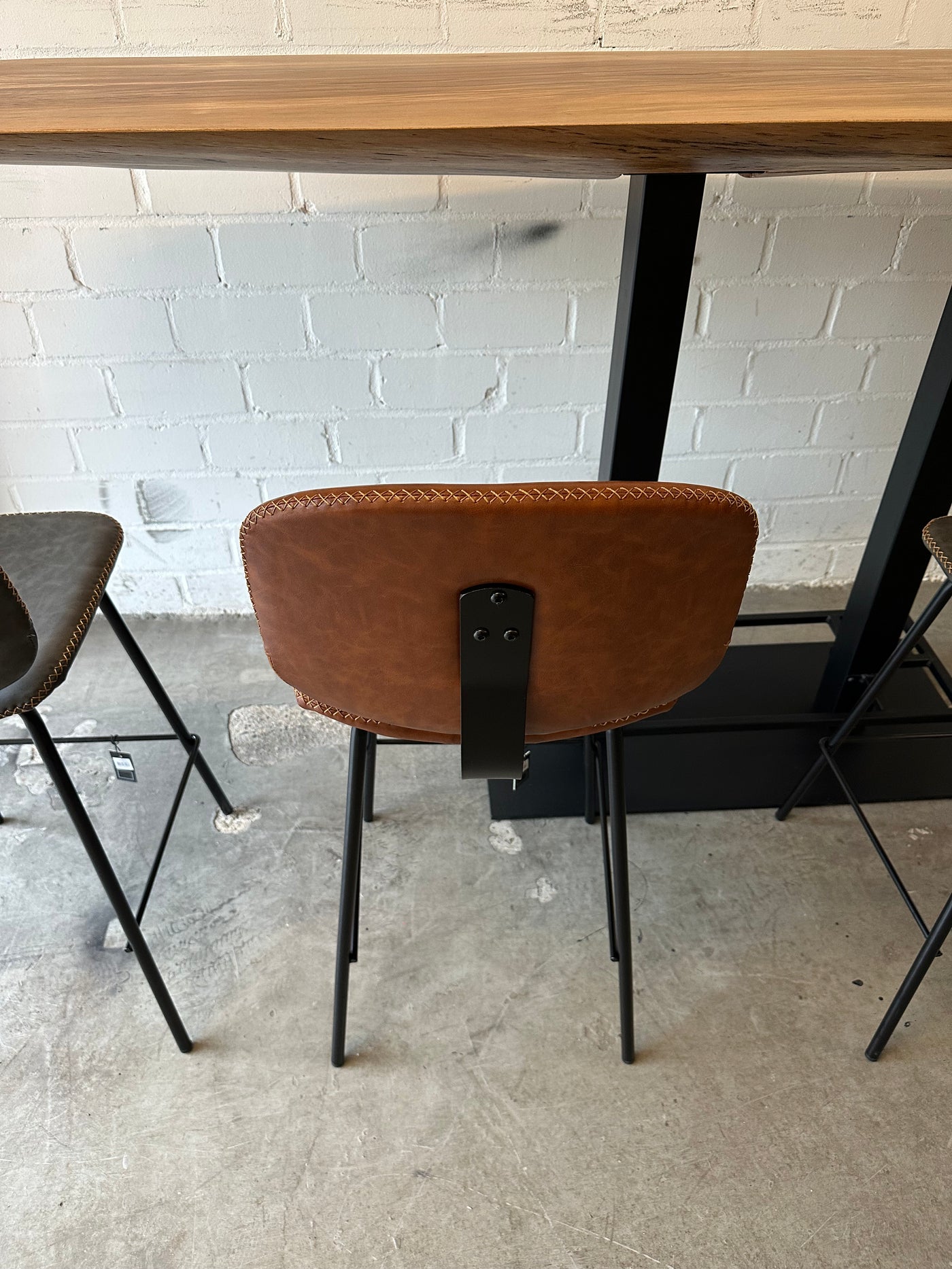 Tabouret de bar Bradley en similicuir, 2 coloris, qualité professionnelle