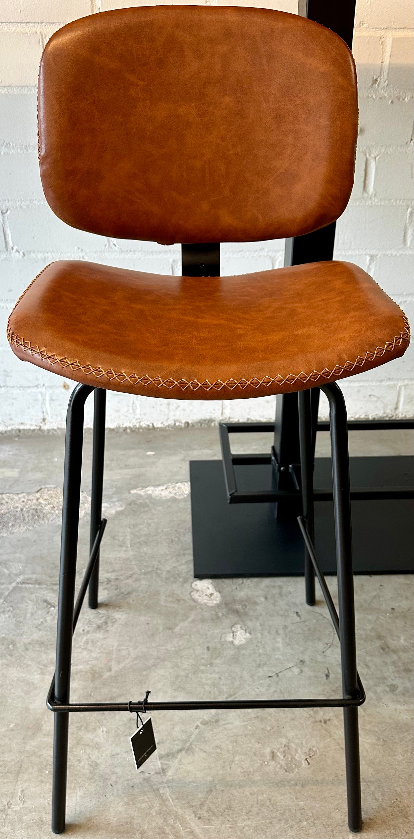 Tabouret de bar Bradley en similicuir, 2 coloris, qualité professionnelle