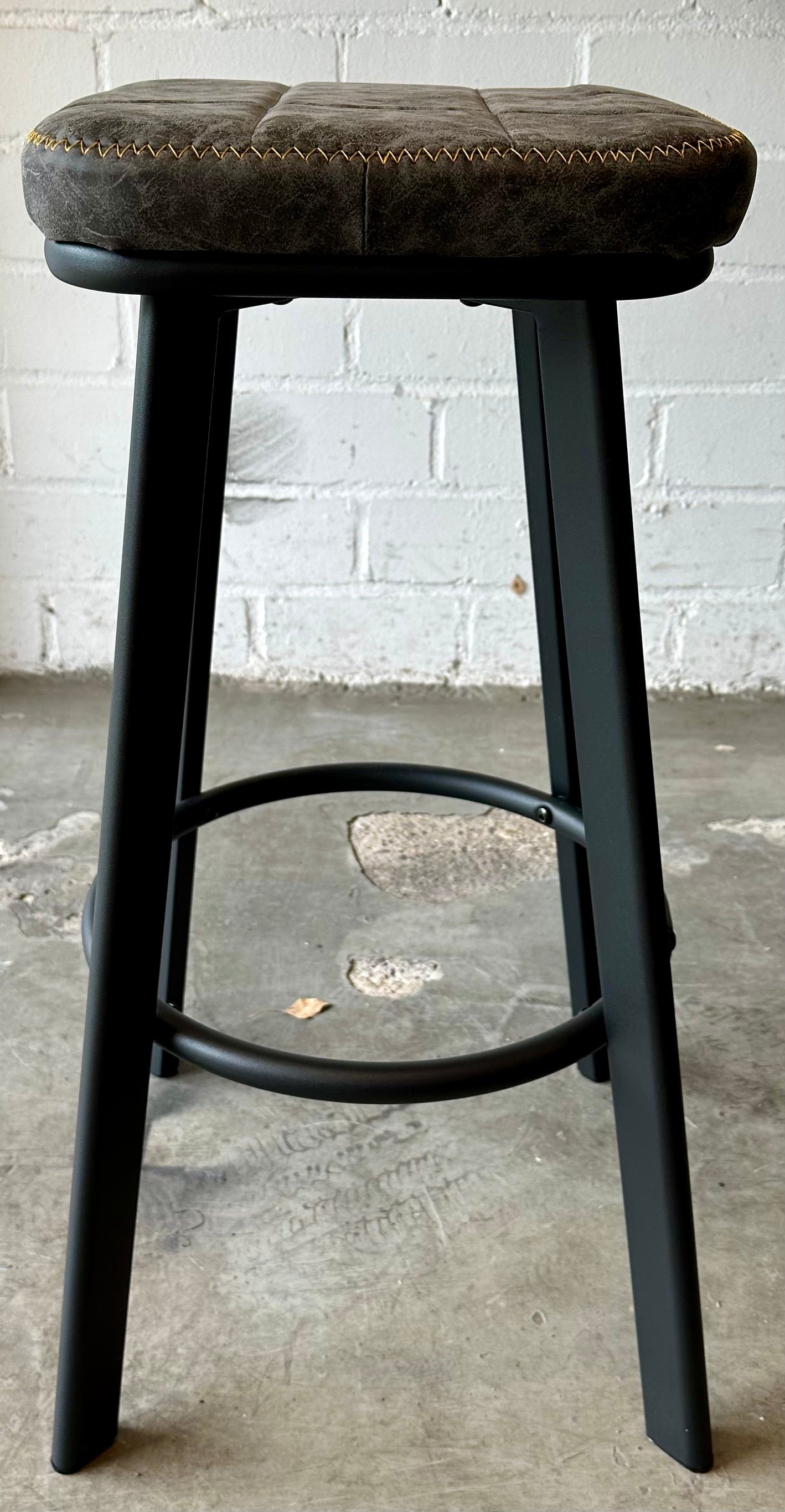 Kunstleder Sitzhocker Markham braun grün grau Gastro Hocker
