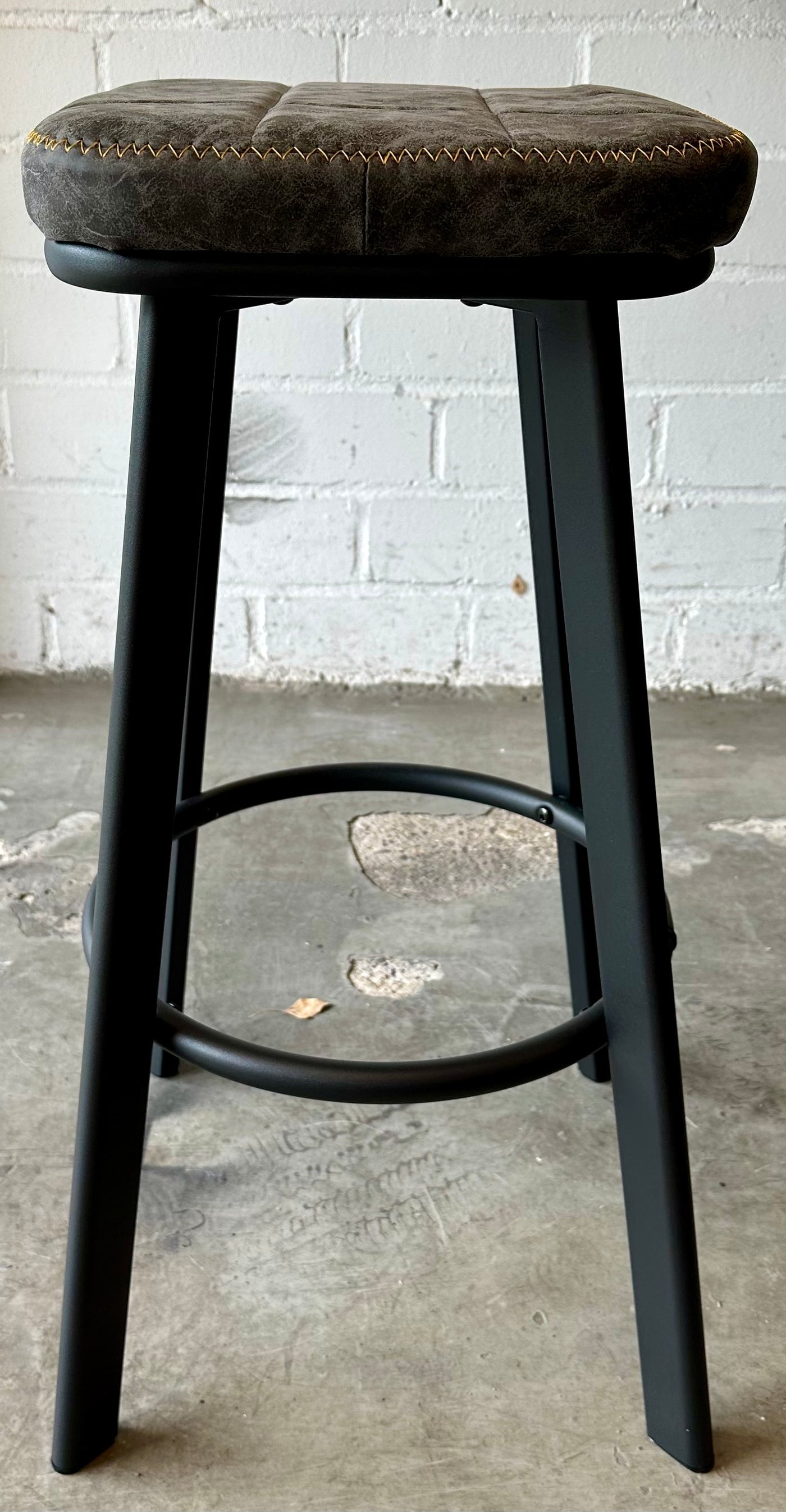 Kunstleder Sitzhocker Markham braun grün grau Gastro Hocker