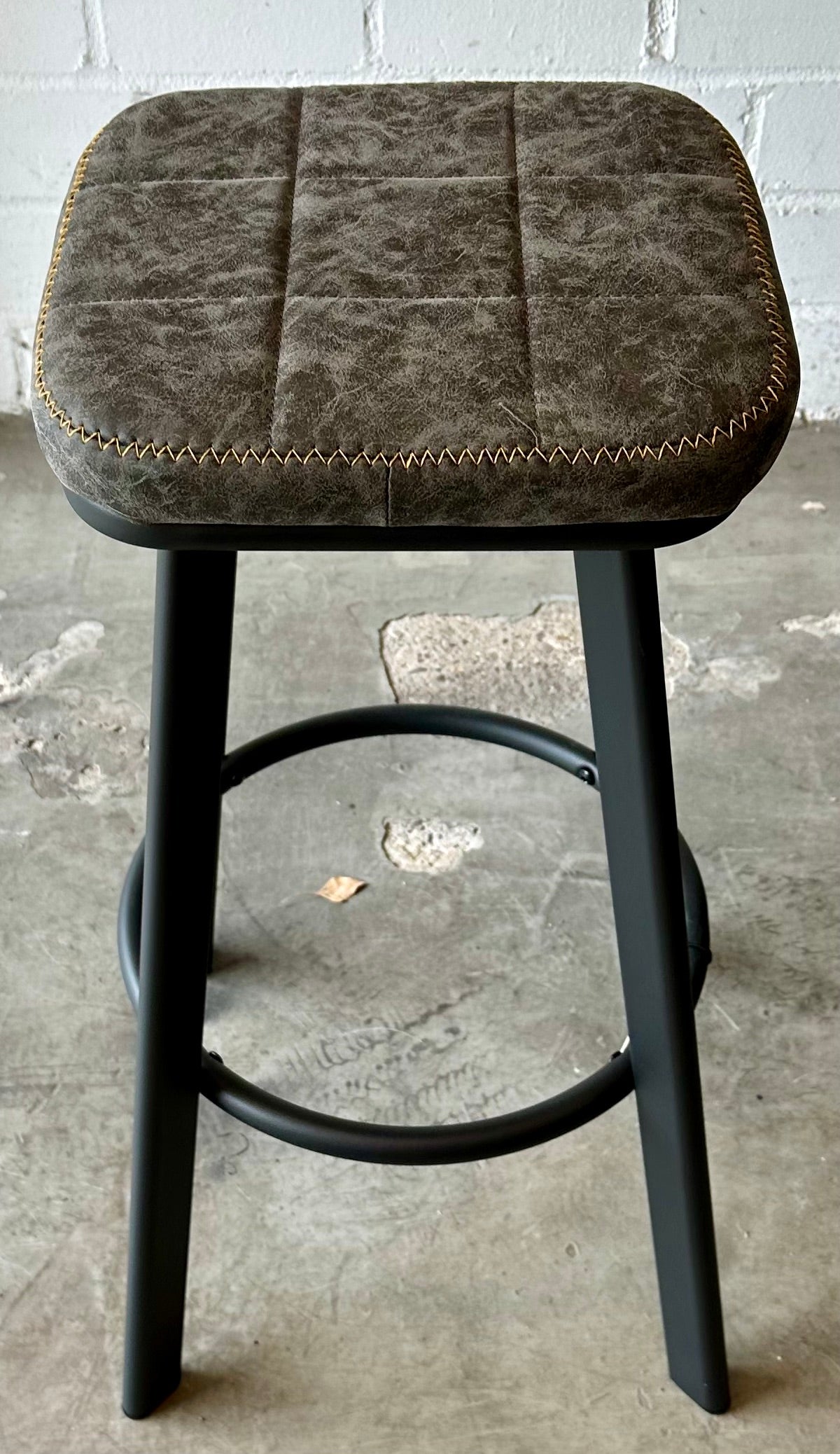 Kunstleder Sitzhocker Markham braun grün grau Gastro Hocker