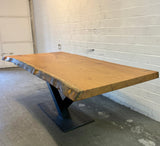 Table tronc d'arbre teck Guyana 240 et 6 cm massif avec piètement en V