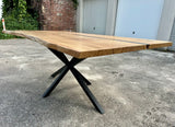 Epoxidharz Esstisch Gummersbach Eiche massiv 200 cm Massivholz geölt mit Spider Metall Gestell schwarz