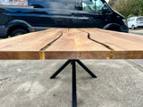 Epoxidharz Esstisch Lindlar Eiche massiv 220 cm Massivholz geölt mit Spider Metall Gestell schwarz