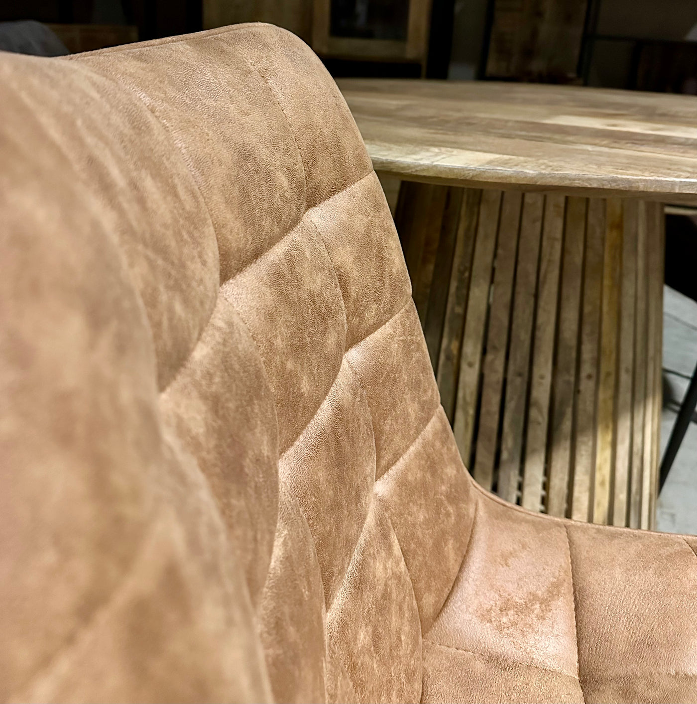 Mikrofaser Stuhl Lucie in 5 Farben Cognac Hellbraun Dunkelbraun Grün Anthrazit