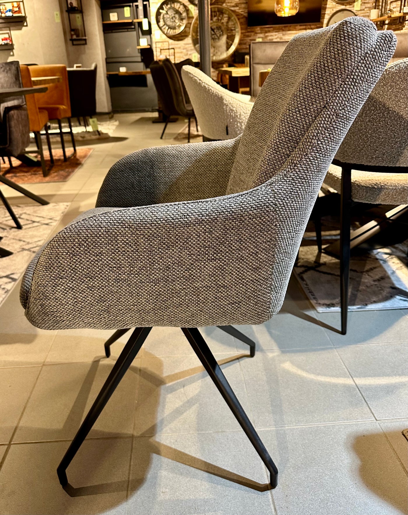 Chaise de salle à manger Icony tissu en 3 couleurs : vert, anthracite, gris
