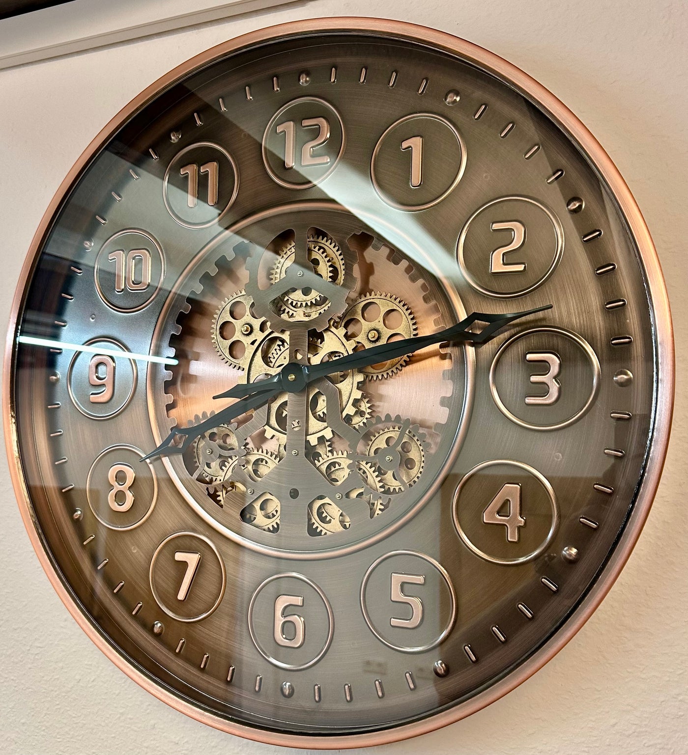Shelton 46 cm Wanduhr Zahnrad Zählwerk Animation bronze Kupfer