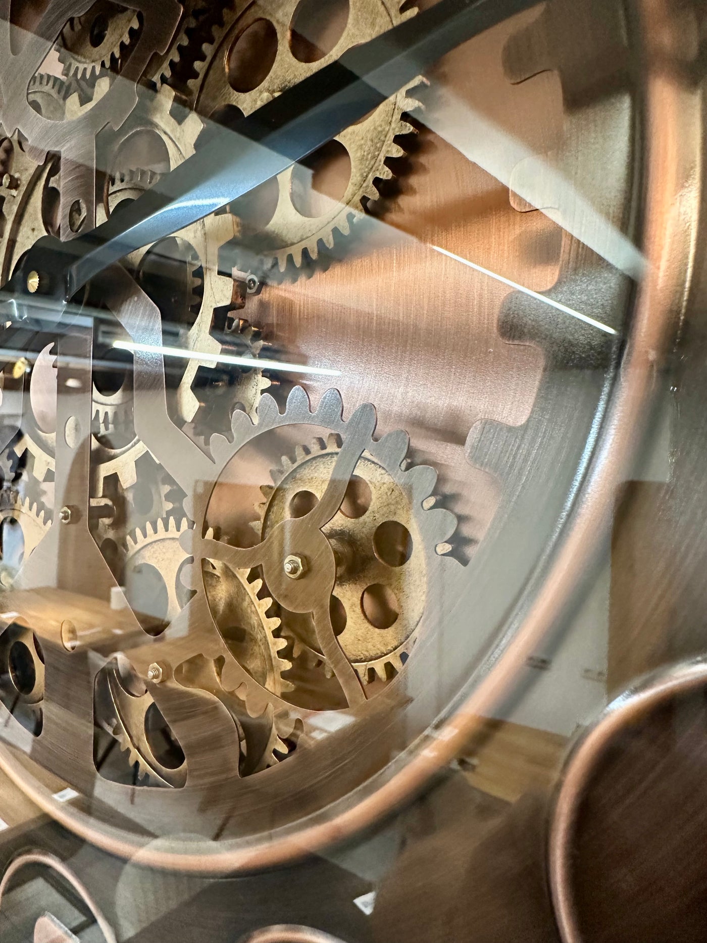 Shelton 46 cm Wanduhr Zahnrad Zählwerk Animation bronze Kupfer