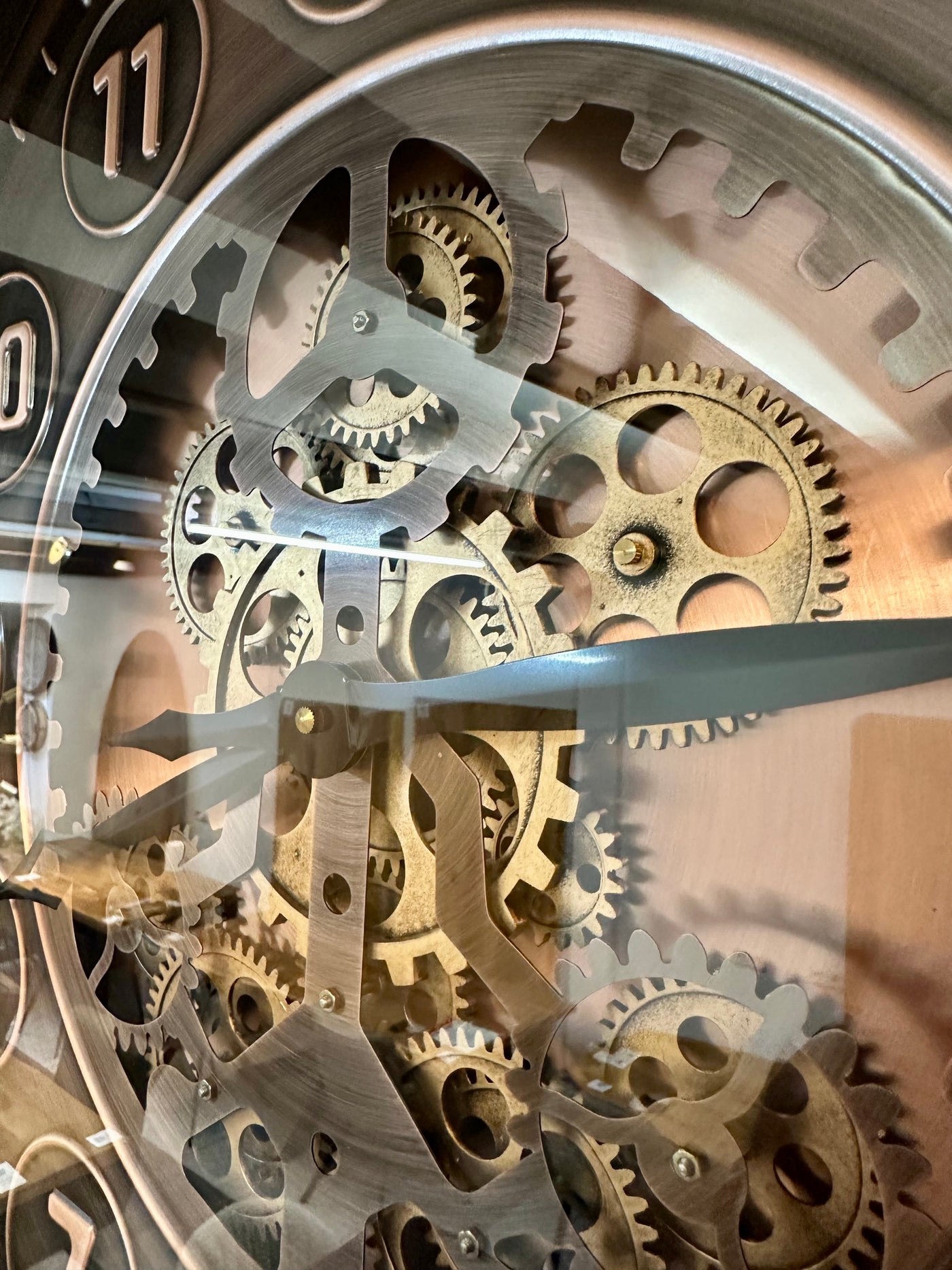 Shelton 46 cm Wanduhr Zahnrad Zählwerk Animation bronze Kupfer